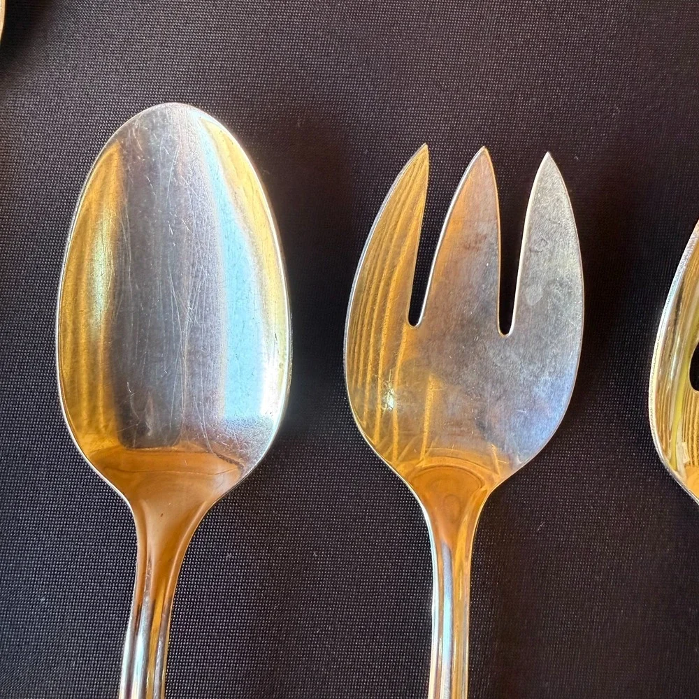 Vtg Superior Stainless USA 39 Pc Flatware Set Floral Pattern w‎ Serving